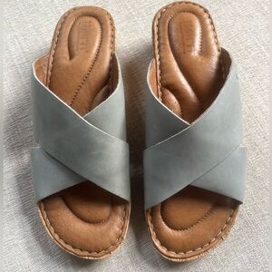 NWOB BORN Lola Leather Platform Wedge Sandals. Women’s Size 9.